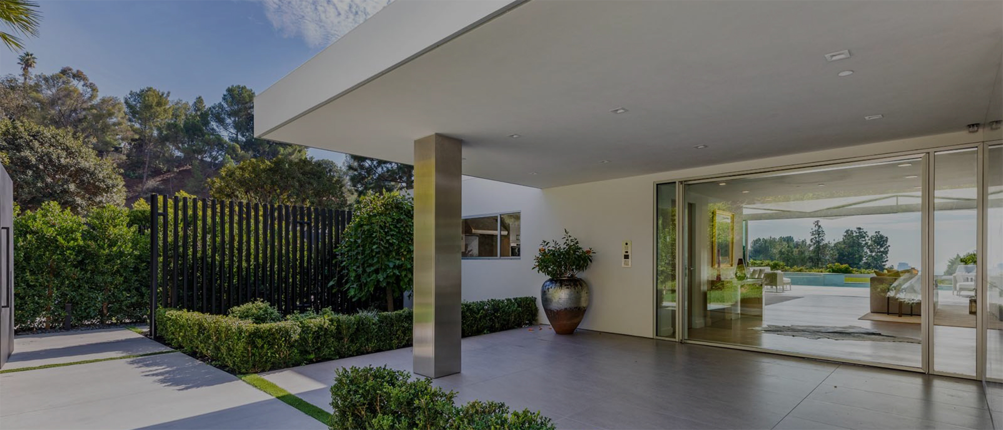 Custom luxury home built in Florida by Reside Custom Homes